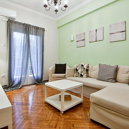 Thiras Lovely Apartment By Zain Atena Exterior foto