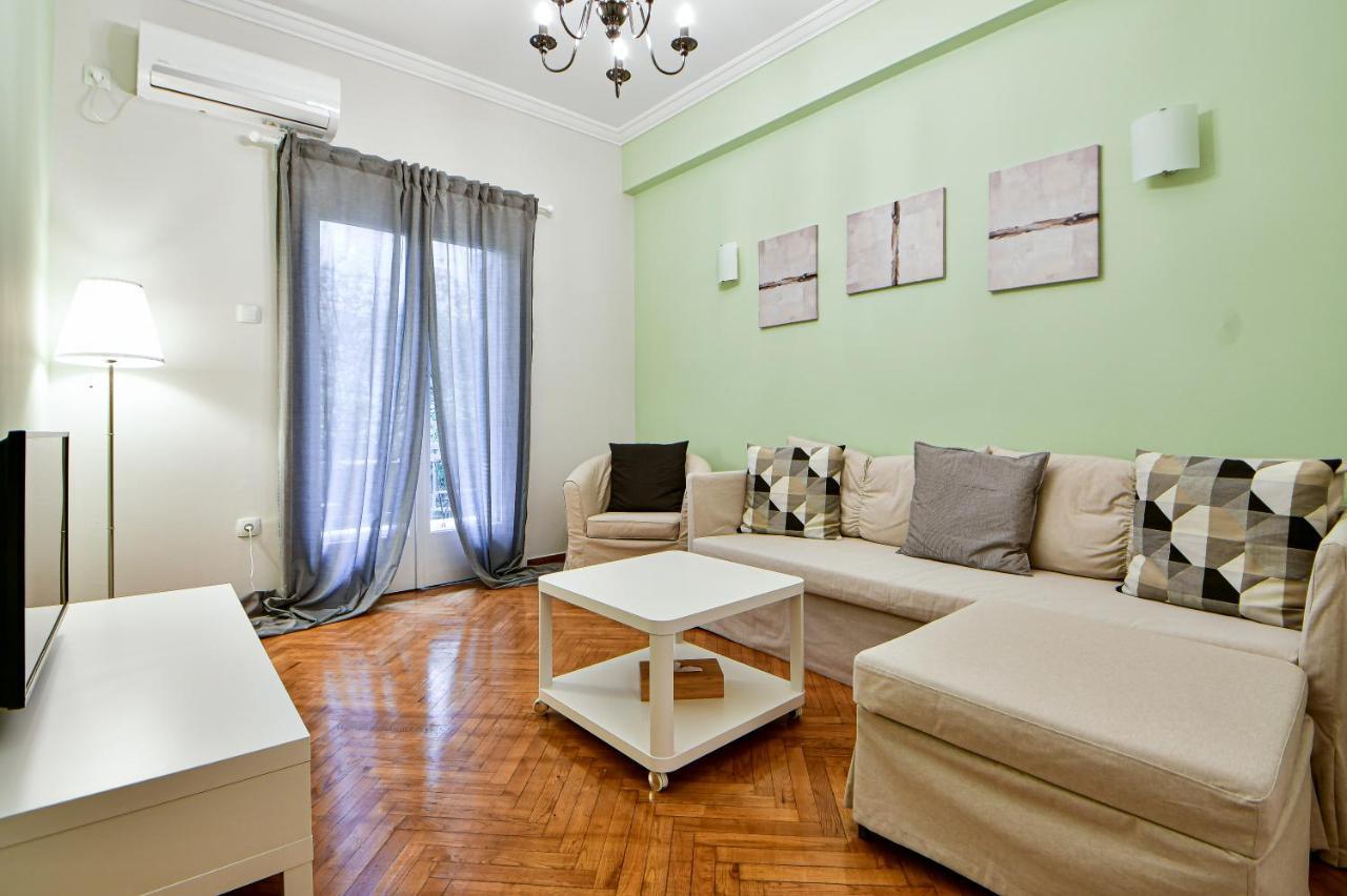 Thiras Lovely Apartment By Zain Atena Exterior foto